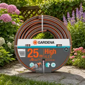 Tubo da giardino Gardena HighFLEX 25 m, diametro 15 mm, arrotolato in confezione tra fiori