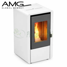 Estufa de pellets blanca Smart de 7 kW con puerta negra y llama visible en salón moderno