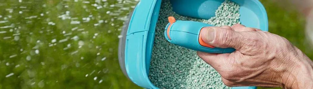 Distribuidores de semillas y fertilizantes